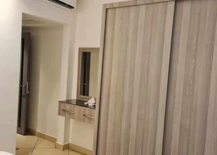 Apartment Hills